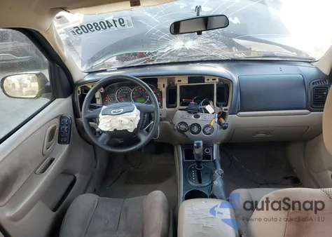 2005 Mazda Tribute S z USA, uszkodzony, nr VIN 4F2YZ04135KM00884